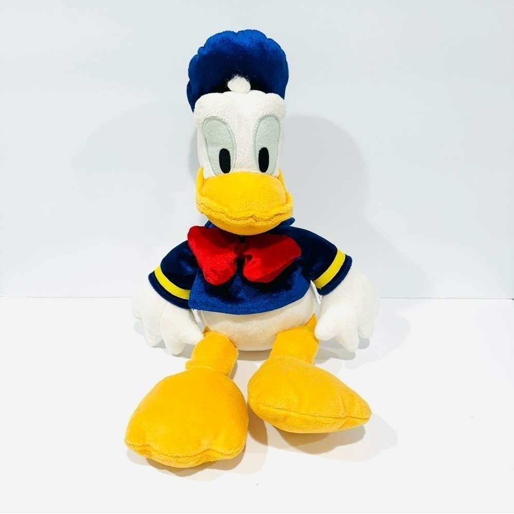 Disney Store Exclusive Mickey Mouse Clubhouse Donald Duck Plush